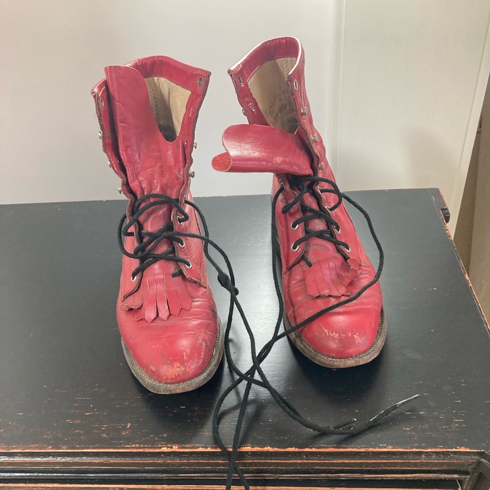 Red leather boots with fringe- size 7.5